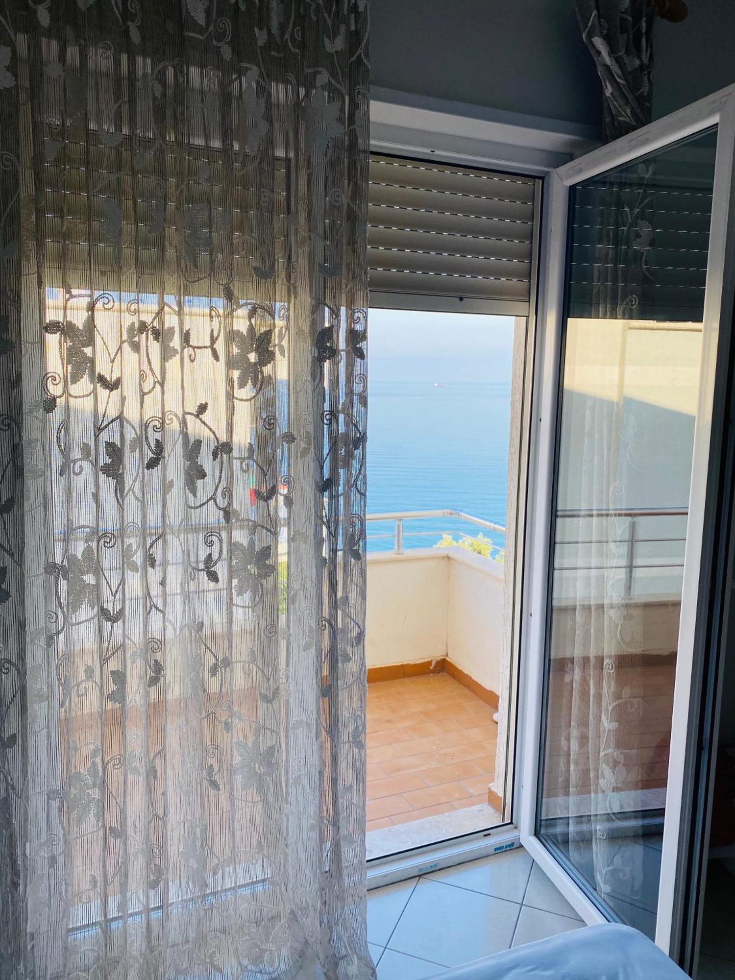 Edan Apartments Vlorë エクステリア 写真